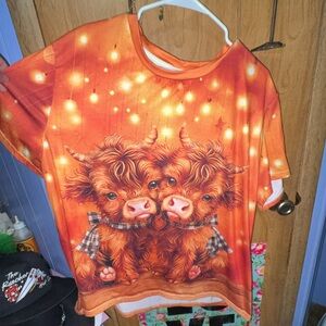 Women’s Orange Highland Cow Graphic Tee
